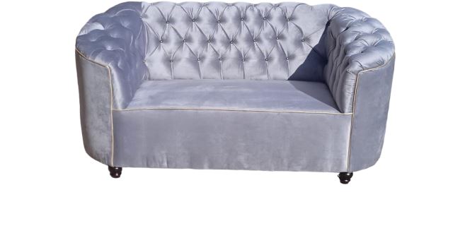Gorgeous 2 Seater Couch