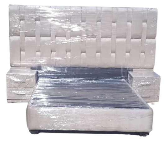 Sleigh Bed15