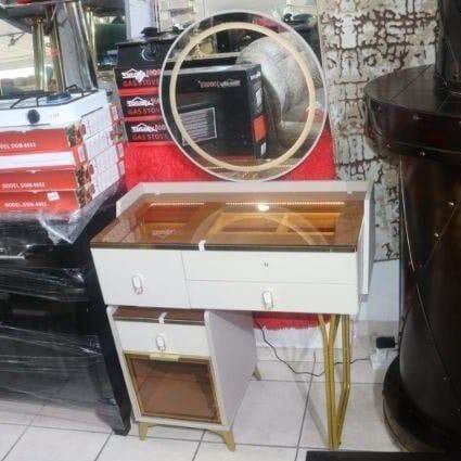 Classic Mirror Dressing Table Glass Top