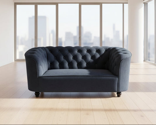 Gorgeous 2 Seater Couch