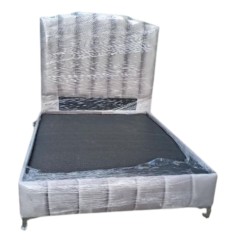 Sleigh Bed13