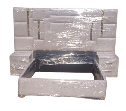 Sleigh Bed16